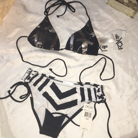 MWT FoxHeld Up Triangle Top Anthem Lace Up Tie BTM - Picture 4 of 6